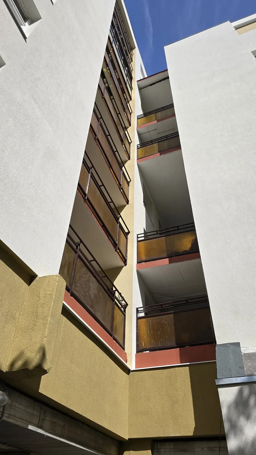 A felújított társasház homlokzata – Pannónia utca 91–95., Budapest XIII. kerület